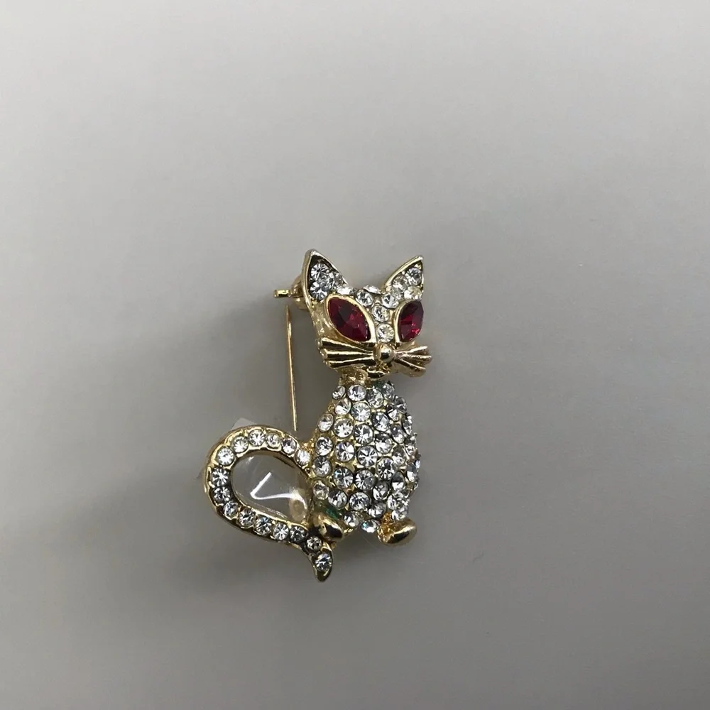 Bundle - Lot of Four Pretty Kitty Cat Pins Brooches in Gold. Tone